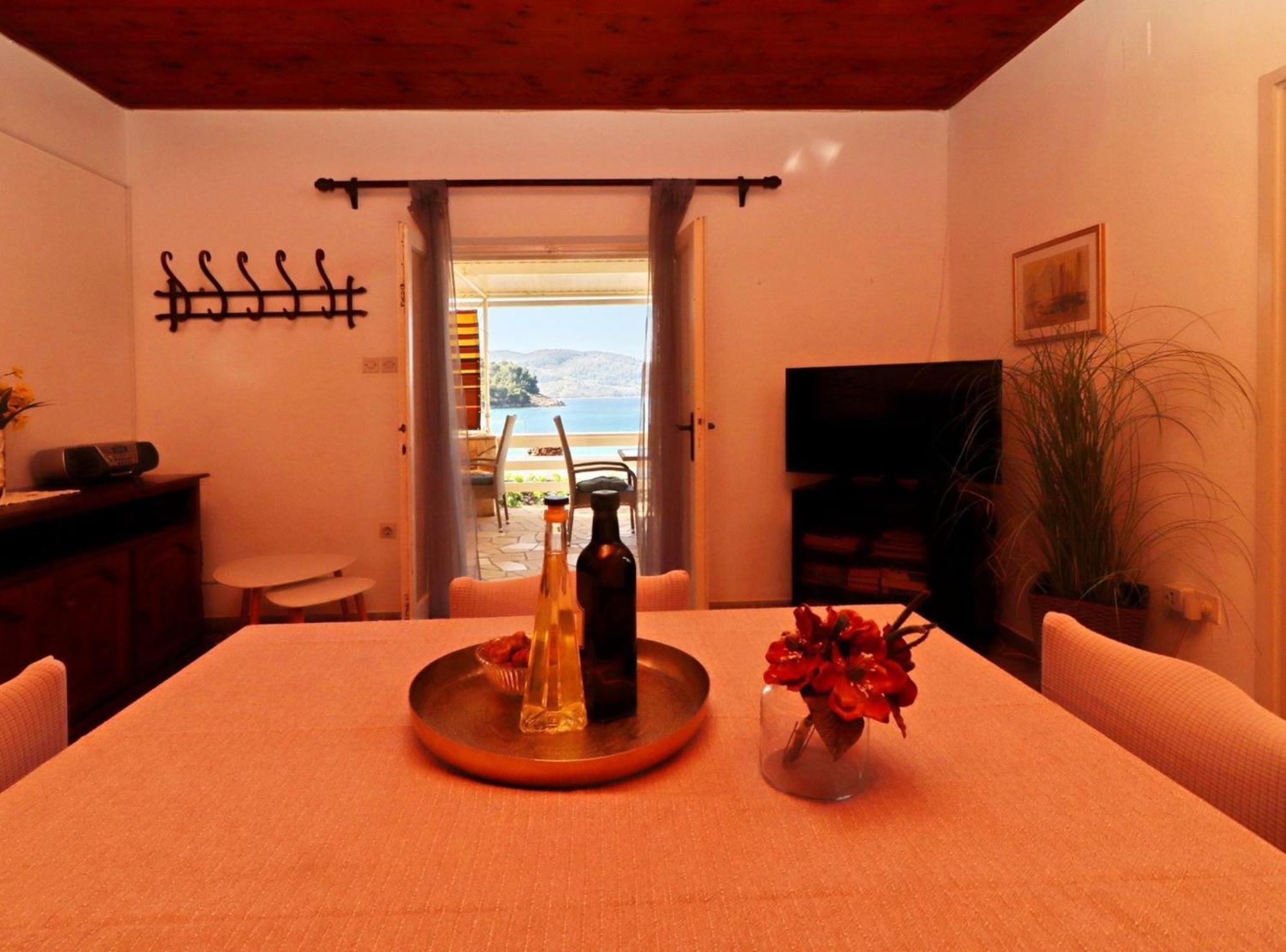 Holiday Home Neda เวลาลูกา ภายนอก รูปภาพ